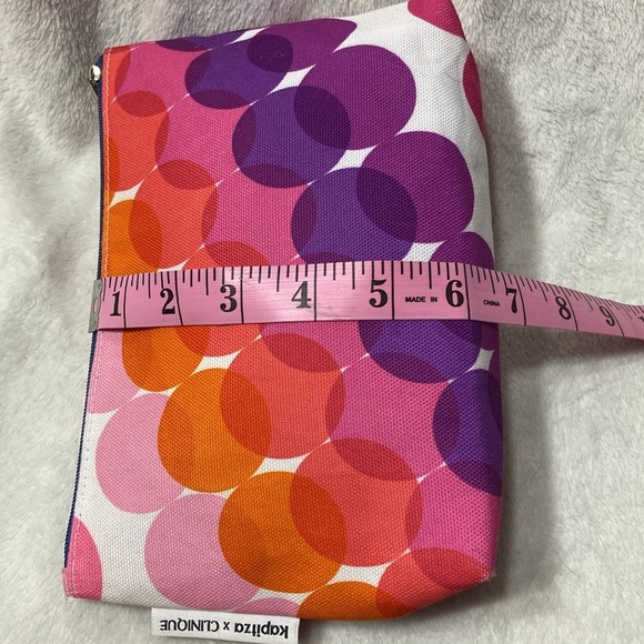 Clinique Pink and Orange Cosmetic Bag - Picture 11 of 12